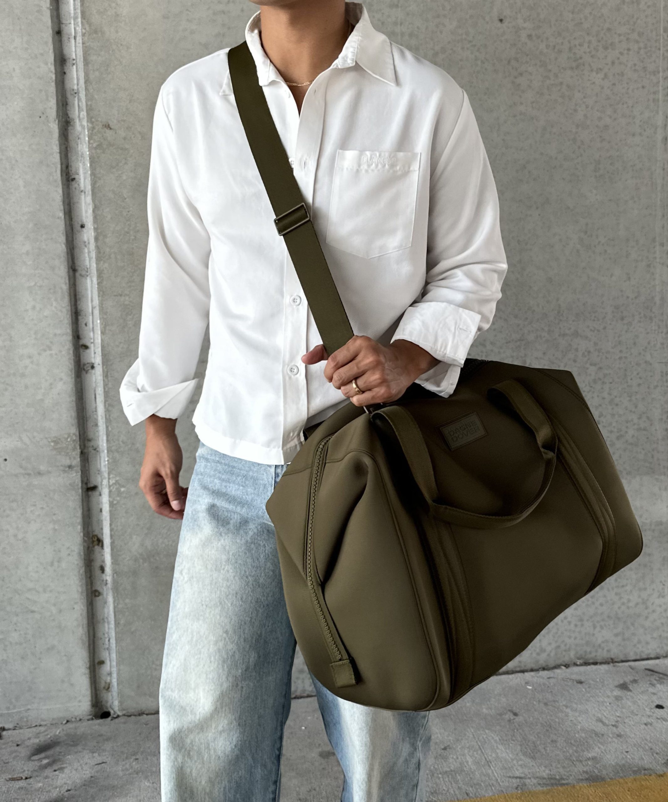Landon Carryall in Onyx. Extra Large - Image 2