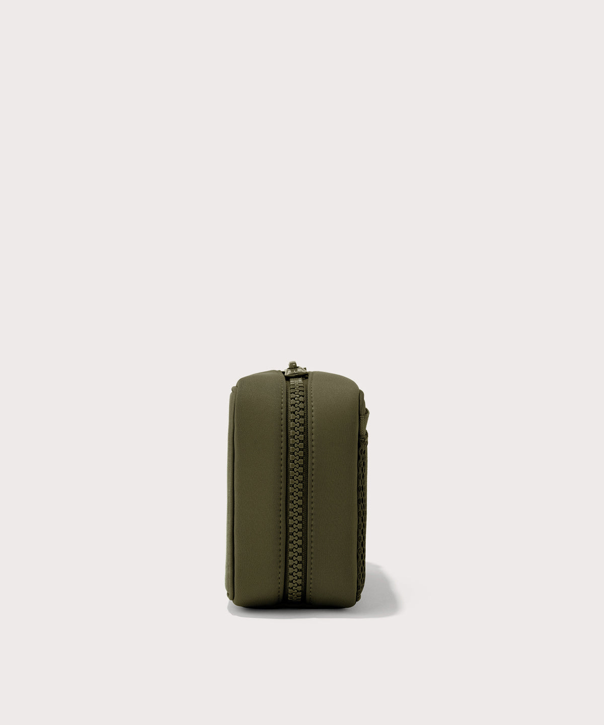 Arlo Tech Organizer in Dark Moss. Large - Image 4