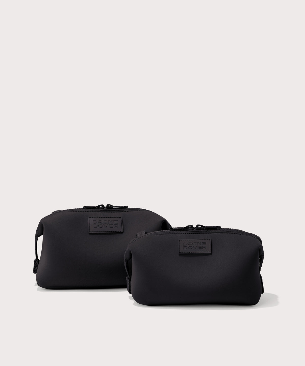 Hunter Toiletry Bag in Onyx. Large - Image 4