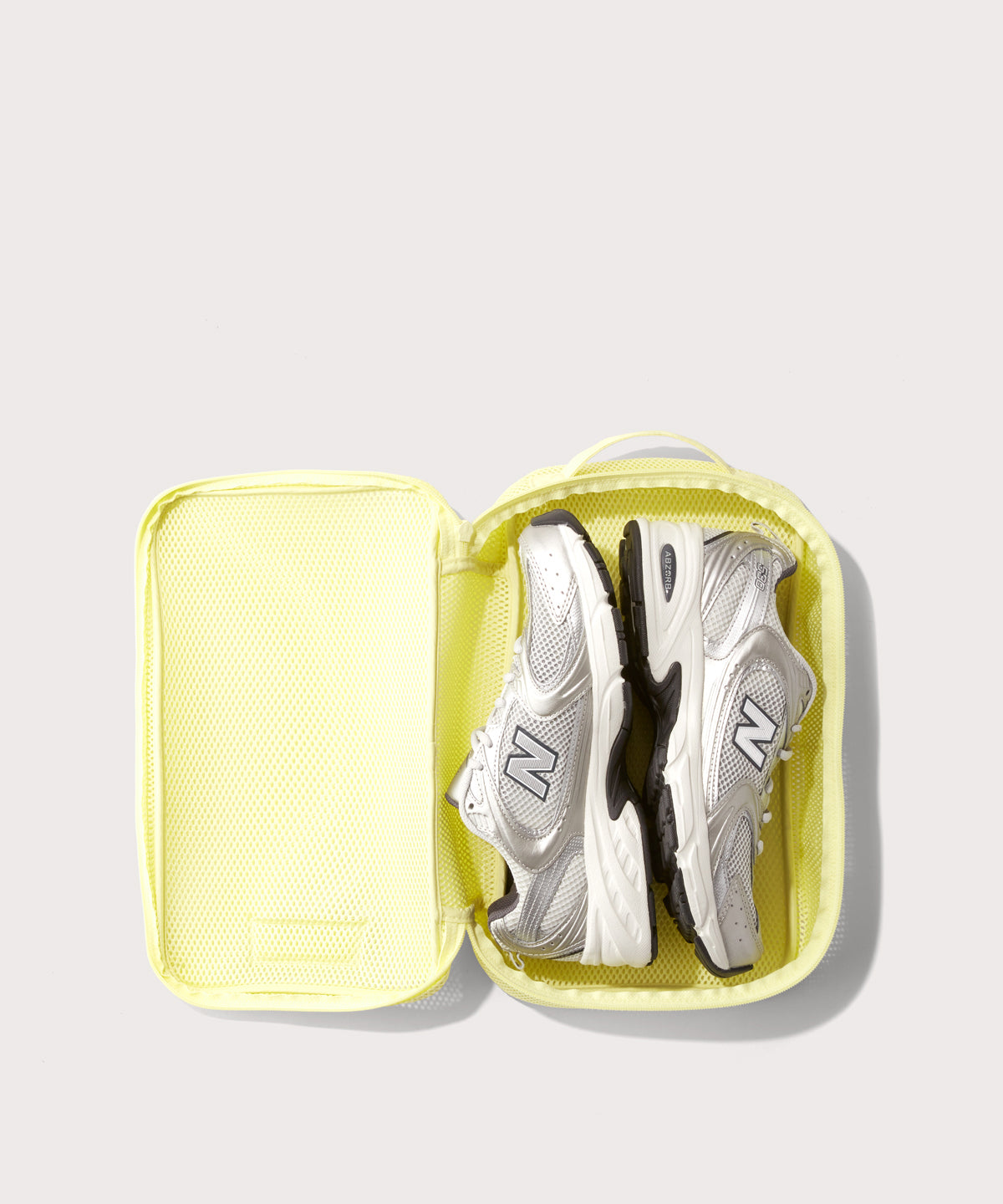 Roma Packing Cube in Citrine Air Mesh. Medium - Image 2