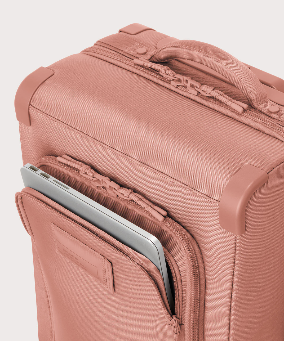 Seattle Carry-On Luggage in Warm Dust. Smaller - 20.5 inch - Image 9